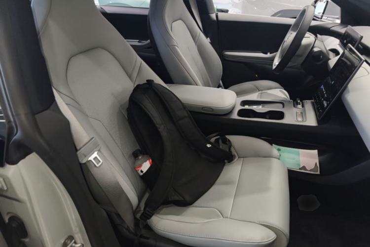 Used Nio ET5 2022 100 kWh Right Front Seat