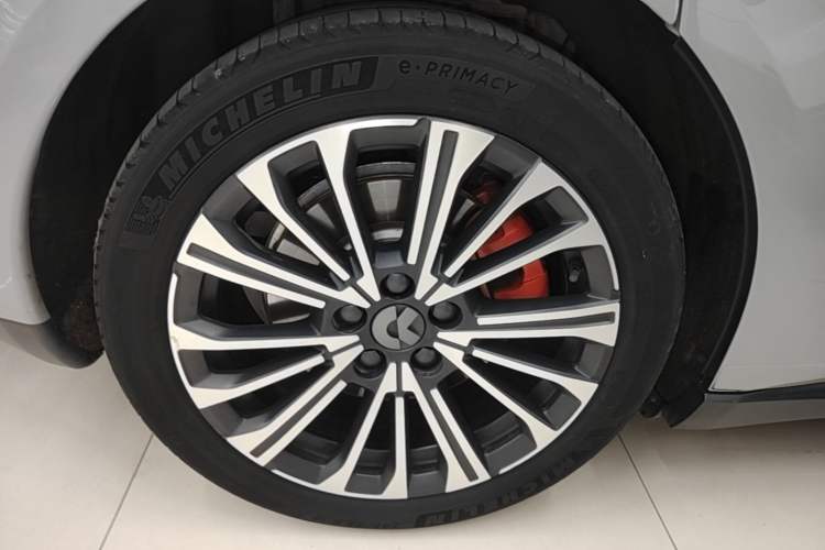 Used Nio ET5 2022 75 kWh Right Rear Wheel Hub