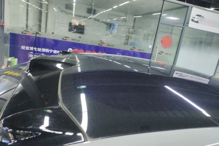 Used Nio ET5 2022 75 kWh Roof