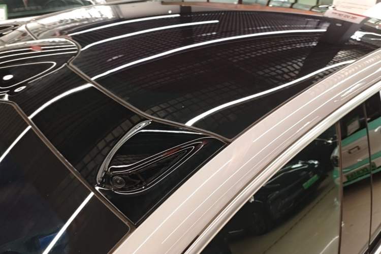 Used Nio ET5 2022 75 kWh Roof