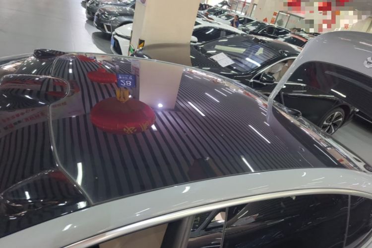 Used Nio ET5 2022 75 kWh Roof