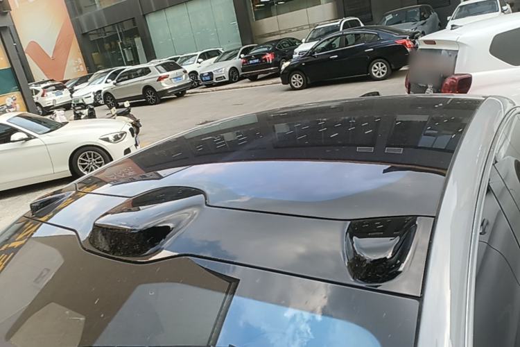 Used Nio ET5 2022 75 kWh Roof