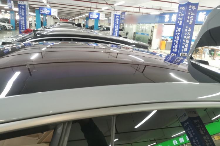 Used Nio ET5 2022 75 kWh Roof