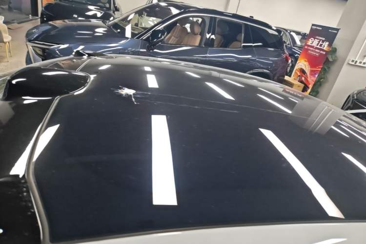 Used Nio ET5 2022 75 kWh Roof