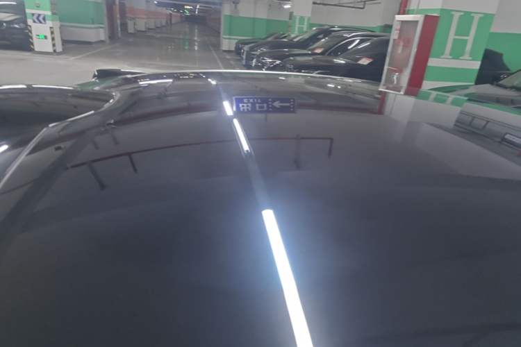 Used Nio ET5 2022 75 kWh Roof