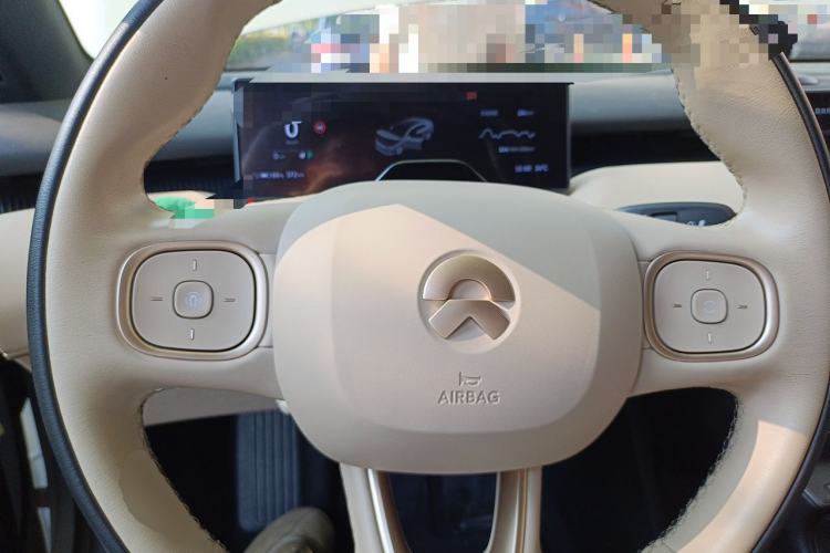 Used Nio ET5 2022 75 kWh Steering Wheel