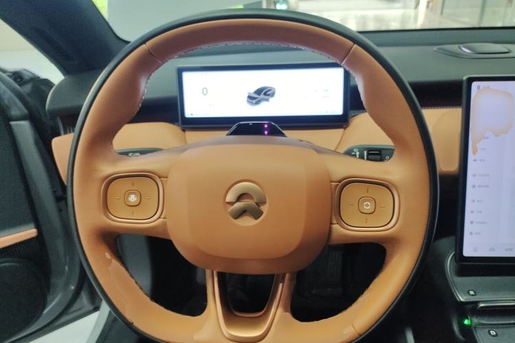 Used Nio ET5 2022 75 kWh Steering Wheel