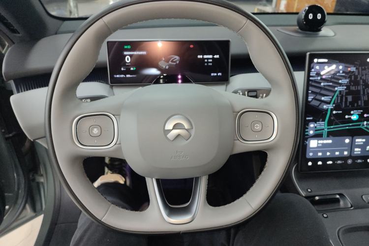 Used Nio ET5 2022 75 kWh Steering Wheel