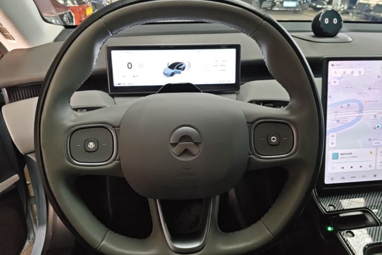 Used Nio ET5 2022 100 kWh Steering Wheel
