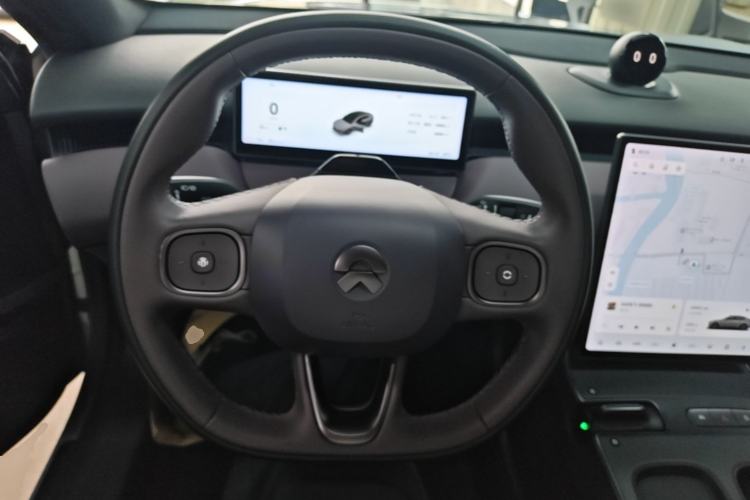 Used Nio ET5 2022 75 kWh Steering Wheel