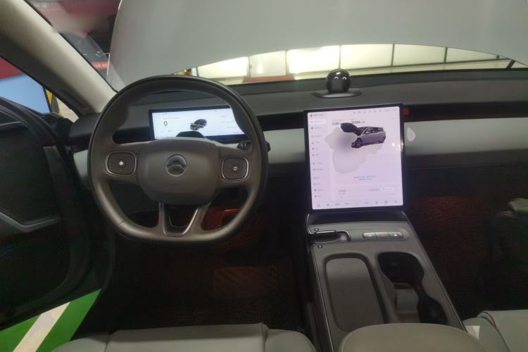 Used Nio ET5 2022 75 kWh Steering Wheel