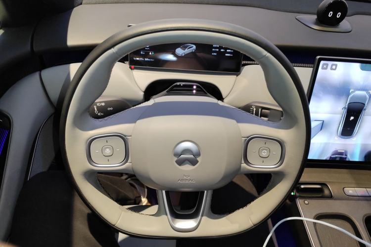Used Nio ET5 2022 75 kWh Steering Wheel