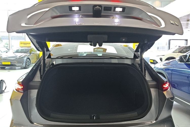 Used Nio ET5 2022 75 kWh Trunk