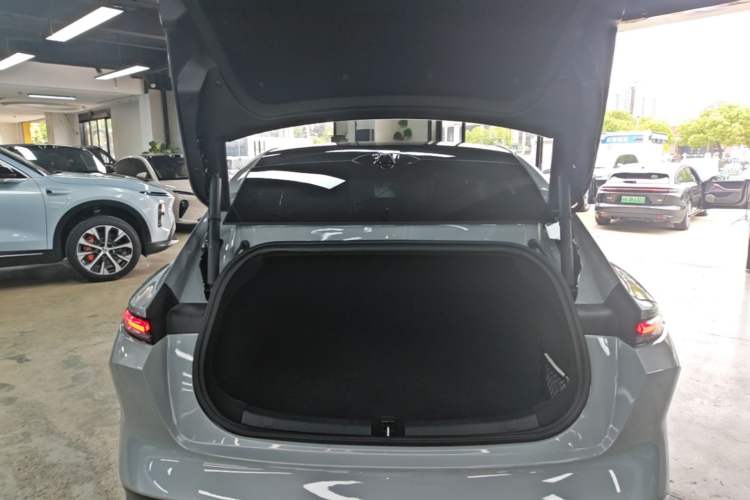 Used Nio ET5 2022 75 kWh Trunk