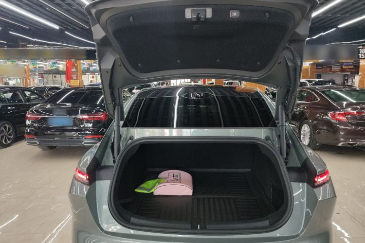 Used Nio ET5 2022 75 kWh Trunk
