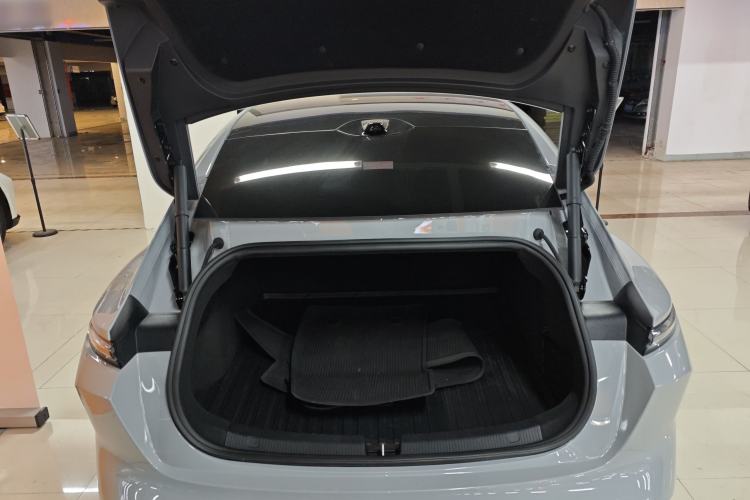 Used Nio ET5 2022 75 kWh Trunk