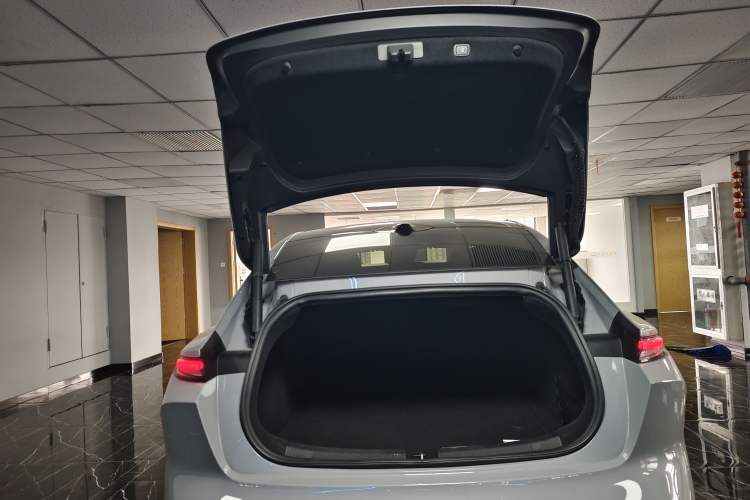 Used Nio ET5 2022 75 kWh Trunk