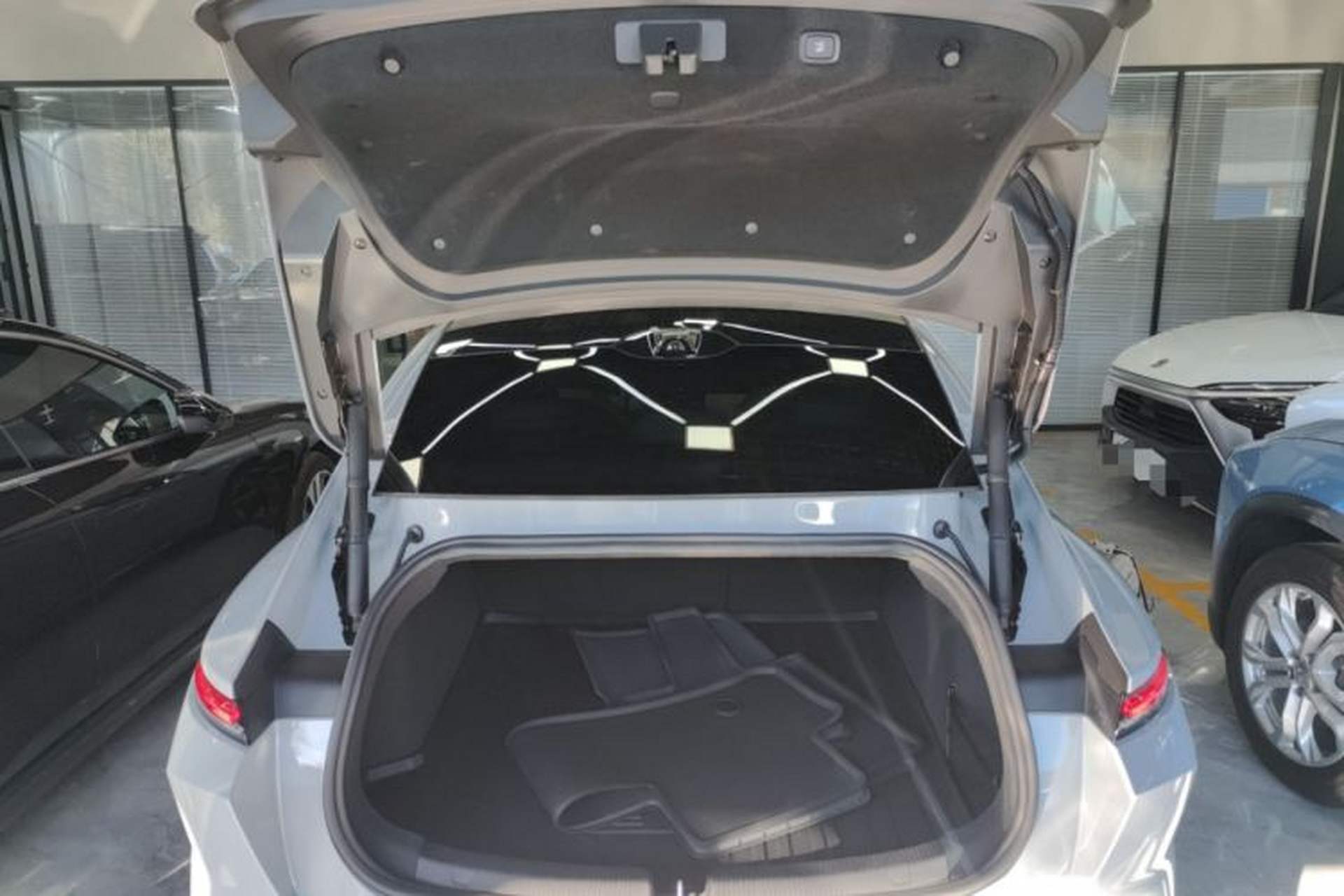 Used Nio ET5 2022 75 kWh Trunk