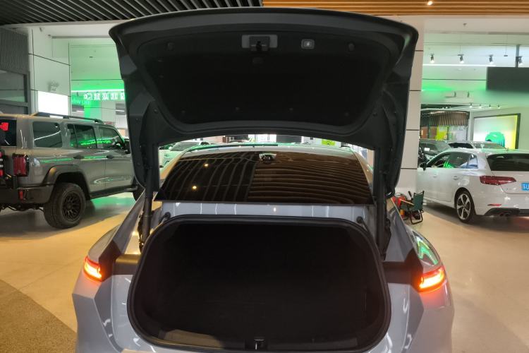 Used Nio ET5 2022 75 kWh Trunk