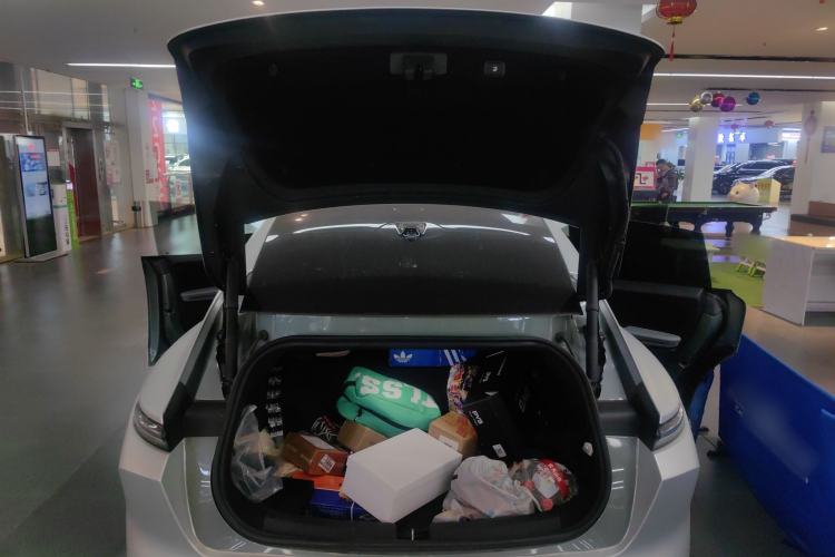 Used Nio ET5 2022 75 kWh Trunk