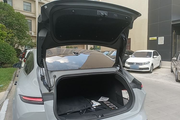 Used Nio ET5 2022 75 kWh Trunk