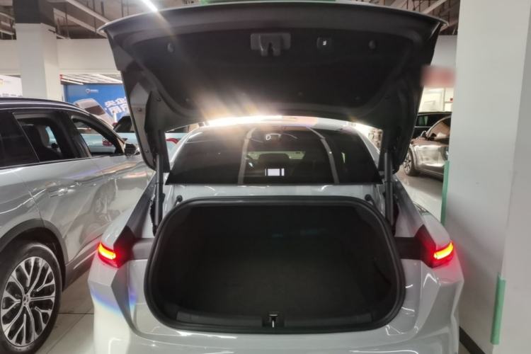 Used Nio ET5 2022 75 kWh Trunk