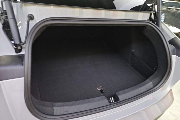 Used Nio ET5 2022 75 kWh Trunk
