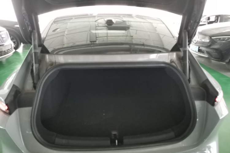 Used Nio ET5 2022 75 kWh Trunk