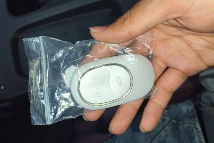 Used Nio ET5 2022 75 kWh Vehicle Key