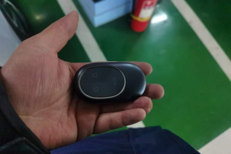 Used Nio ET5 2022 75 kWh Vehicle Key
