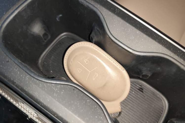 Used Nio ET5 2022 75 kWh Vehicle Key