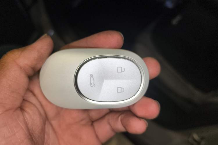 Used Nio ET5 2022 75 kWh Vehicle Key
