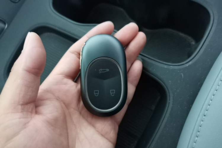 Used Nio ET5 2022 75 kWh Vehicle Key