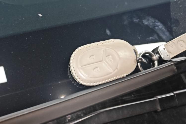 Used Nio ET5 2022 75 kWh Vehicle Key