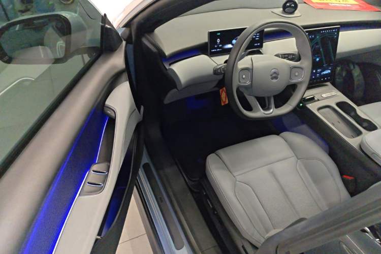 Used Nio ET5 2022 75 kWh Driver Seat