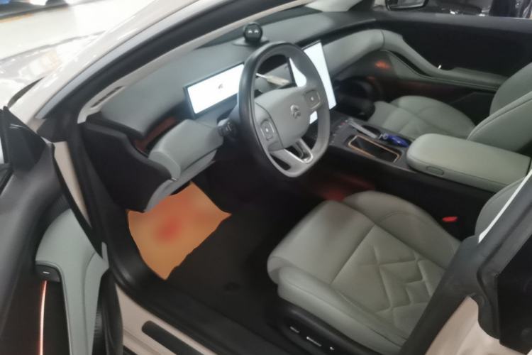 Used Nio ET5 2022 75 kWh Driver Seat