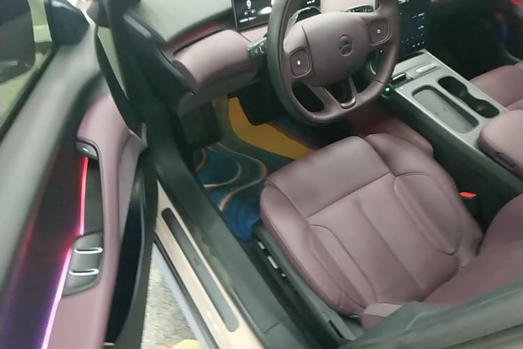 Used Nio ET5 2022 75 kWh Driver Seat