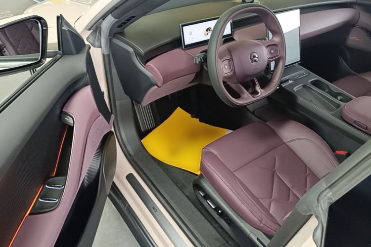 Used Nio ET5 2022 100 kWh Driver Seat