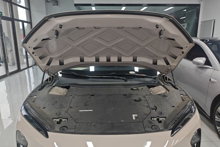 Used Nio ET5 2022 75 kWh Engine Bay