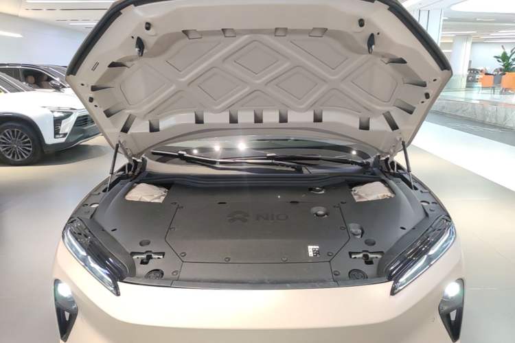 Used Nio ET5 2022 75 kWh Engine Bay