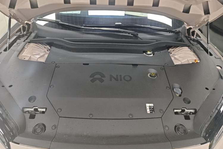 Used Nio ET5 2022 75 kWh Engine Bay
