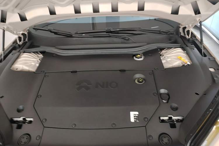 Used Nio ET5 2022 75 kWh Engine Bay