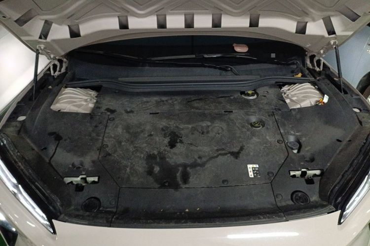 Used Nio ET5 2022 75 kWh Engine Bay
