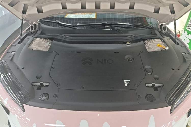 Used Nio ET5 2022 75 kWh Engine Bay