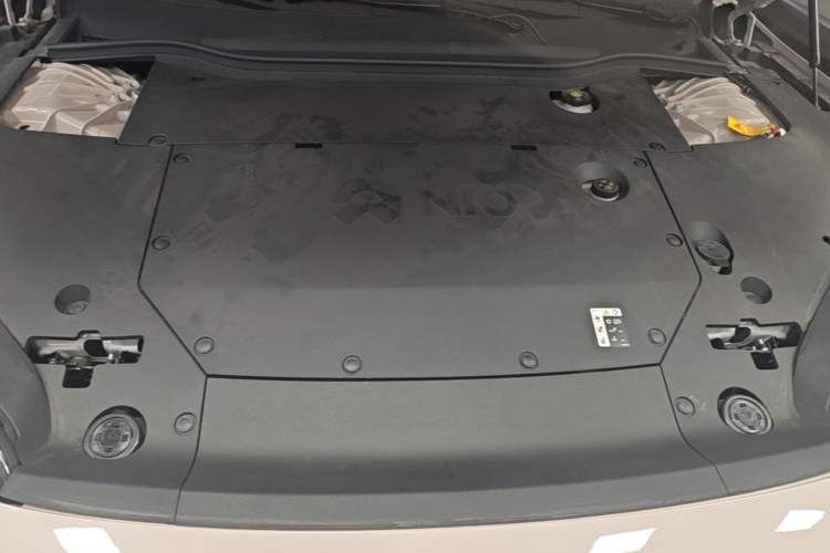 Used Nio ET5 2022 75 kWh Engine Bay