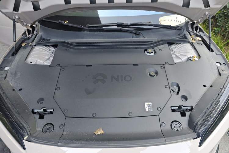 Used Nio ET5 2022 75 kWh Engine Bay