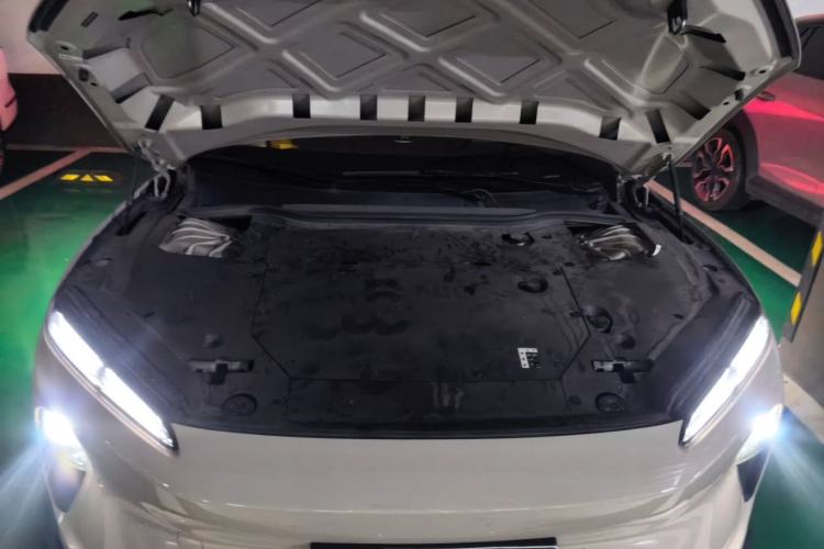 Used Nio ET5 2022 75 kWh Engine Bay