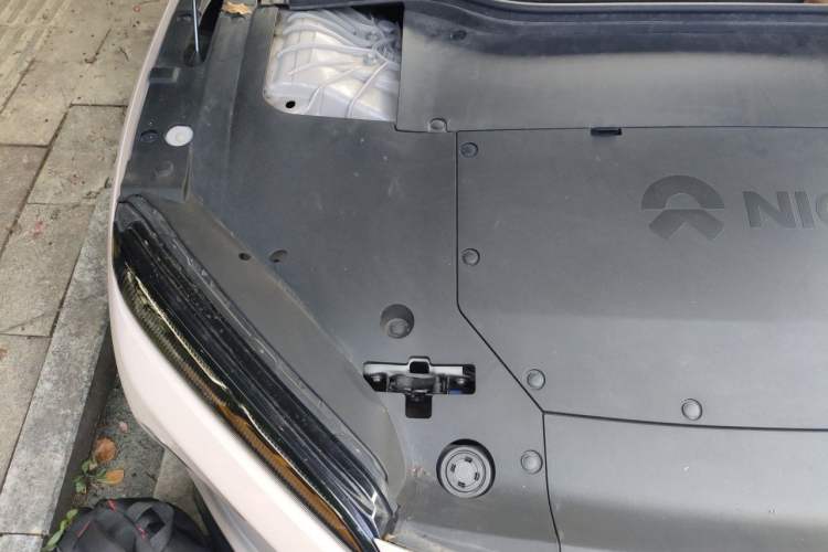 Used Nio ET5 2022 75 kWh Engine Bay Right