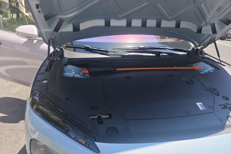 Used Nio ET5 2022 75 kWh Engine Bay Right