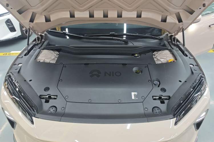 Used Nio ET5 2022 75 kWh Engine Bay